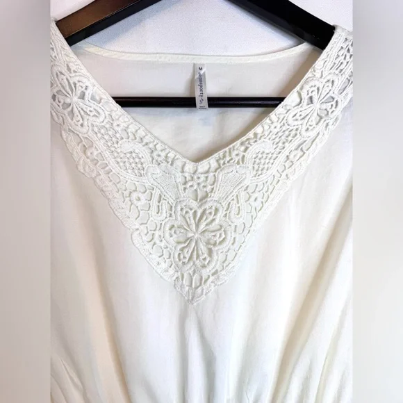 Passport Crochet Trim Kimono Top size Medium cream gathered waist Boho blouse - Picture 3 of 9